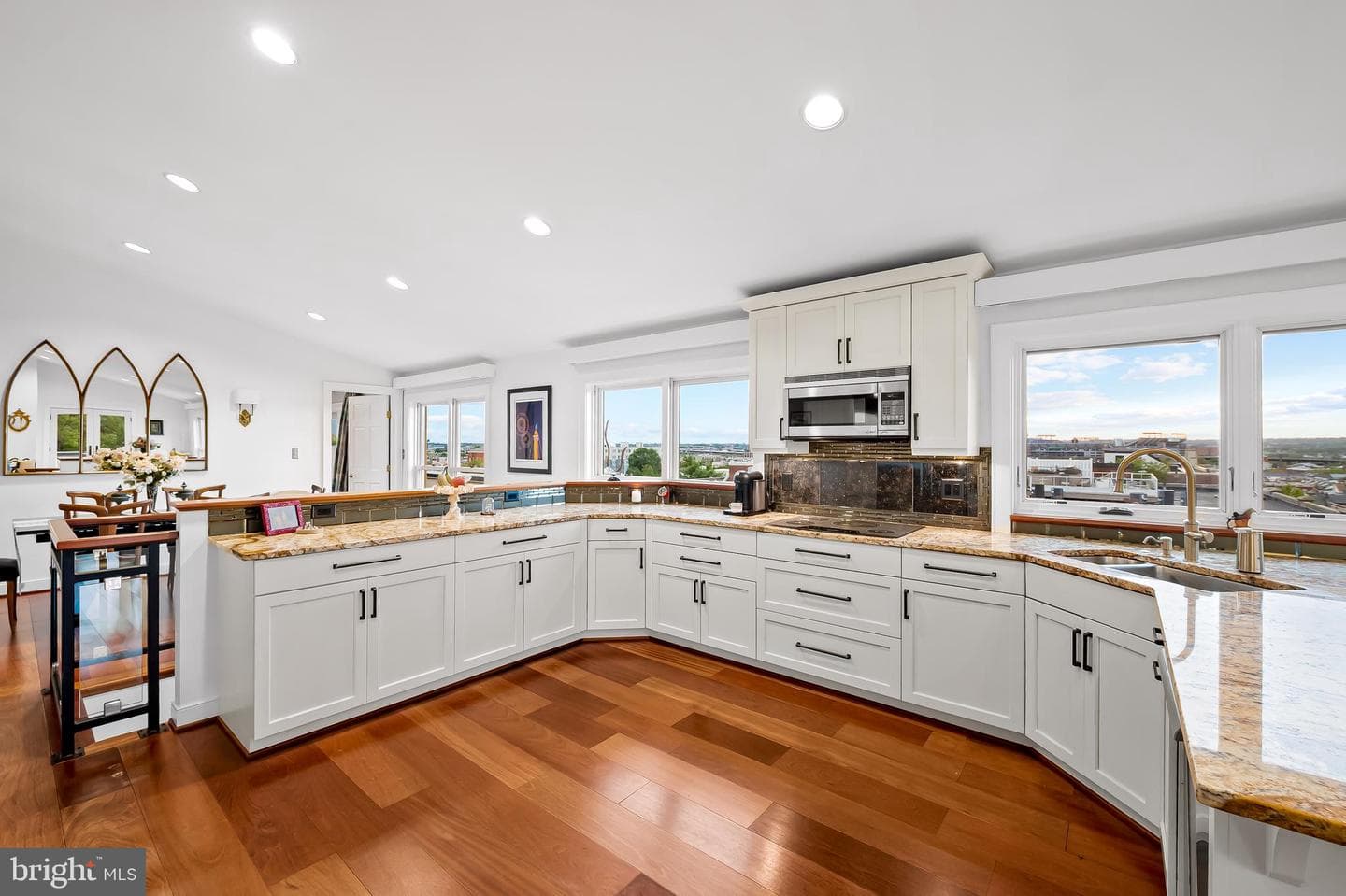 327 Warren Avenue #j photo 15