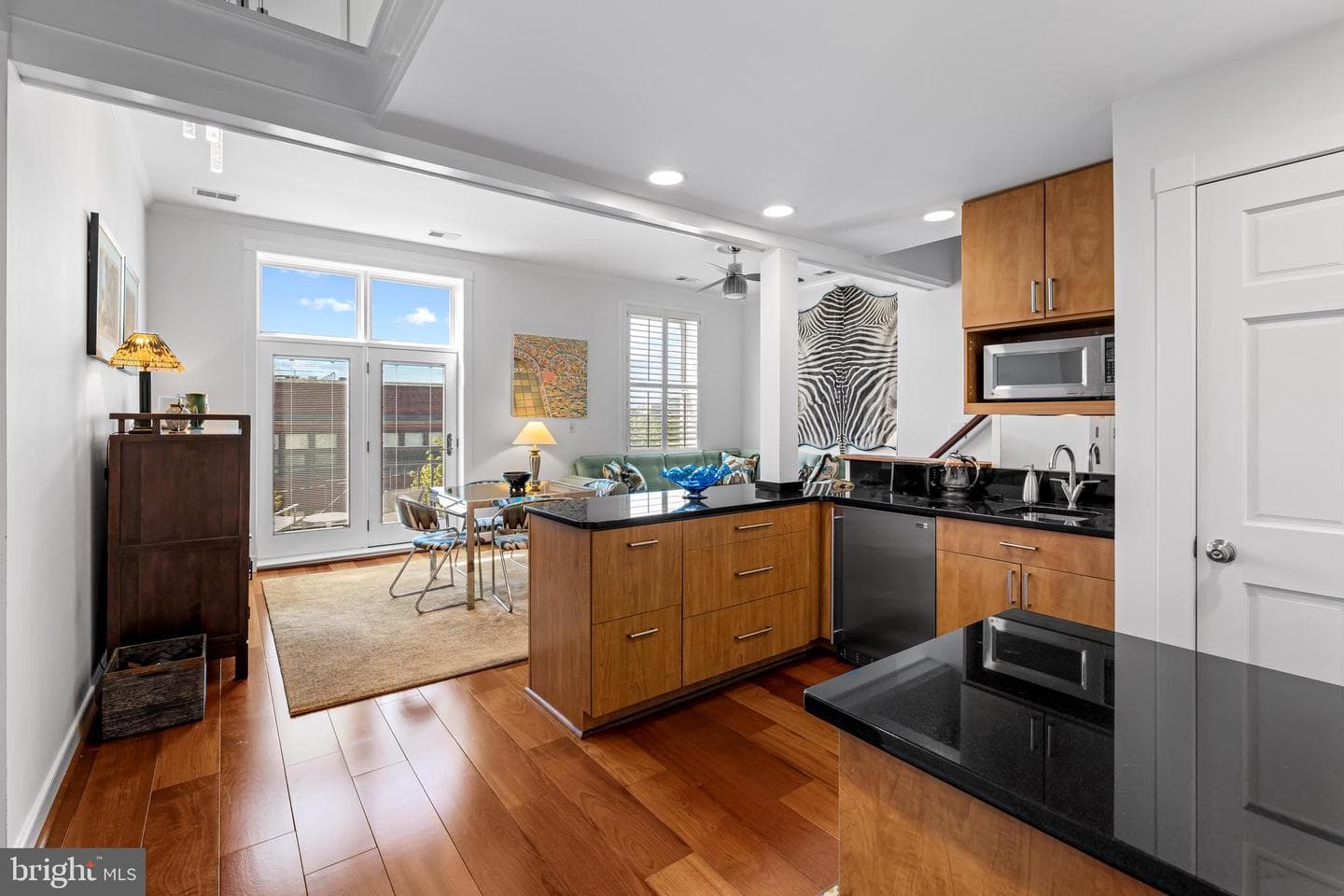 327 Warren Avenue #j photo 28