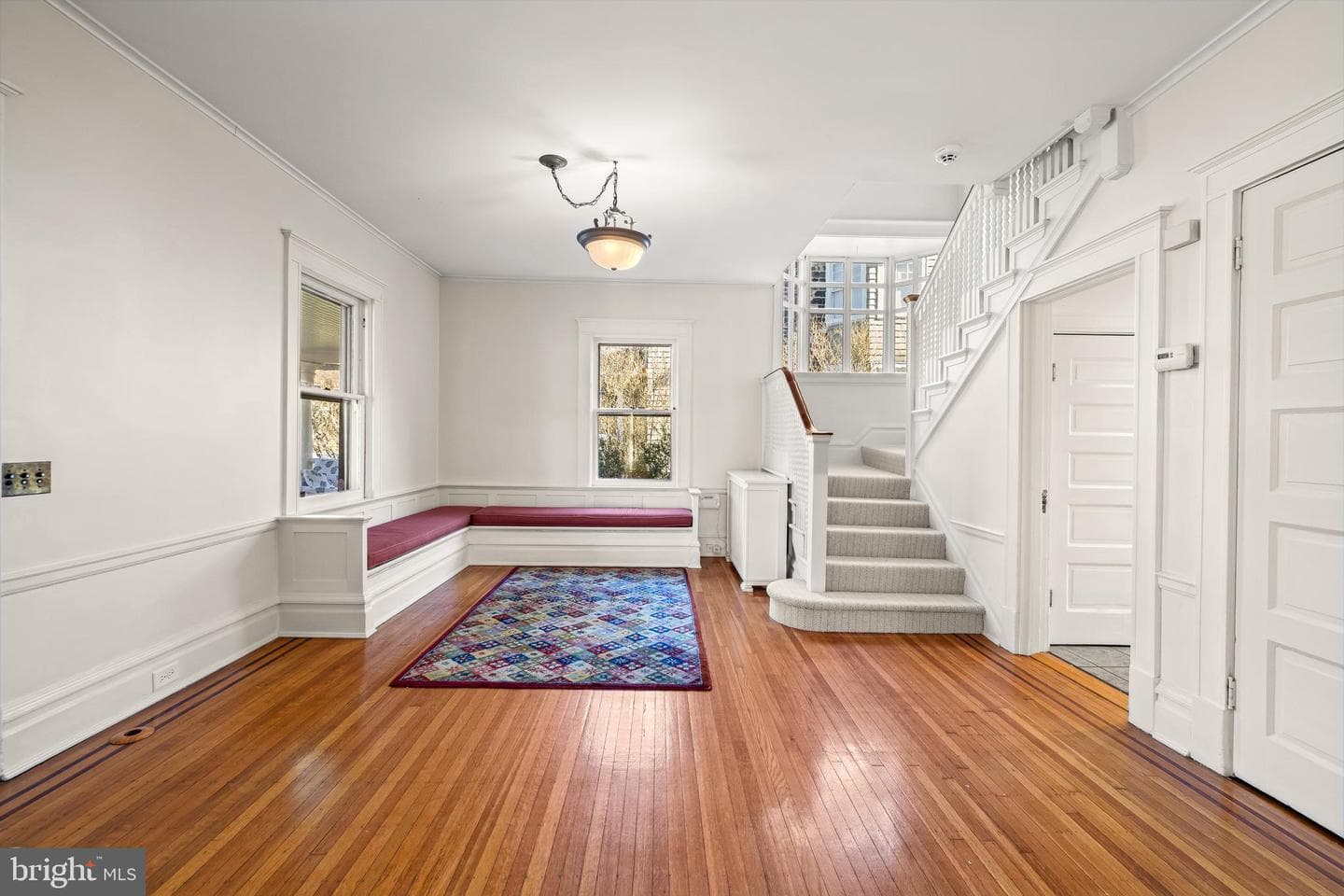 225 Hawthorne Road photo 13