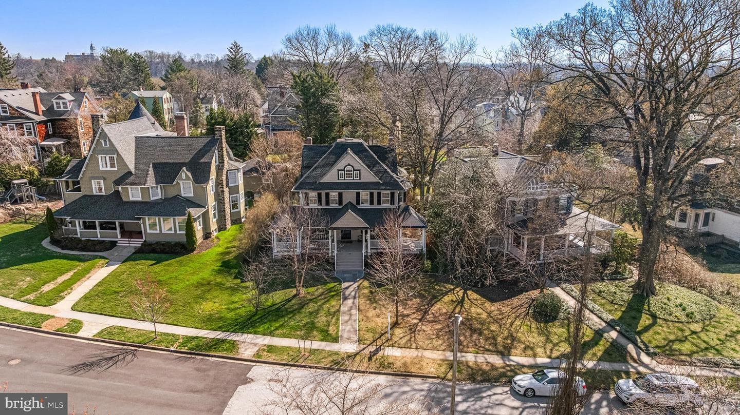 225 Hawthorne Road photo 4