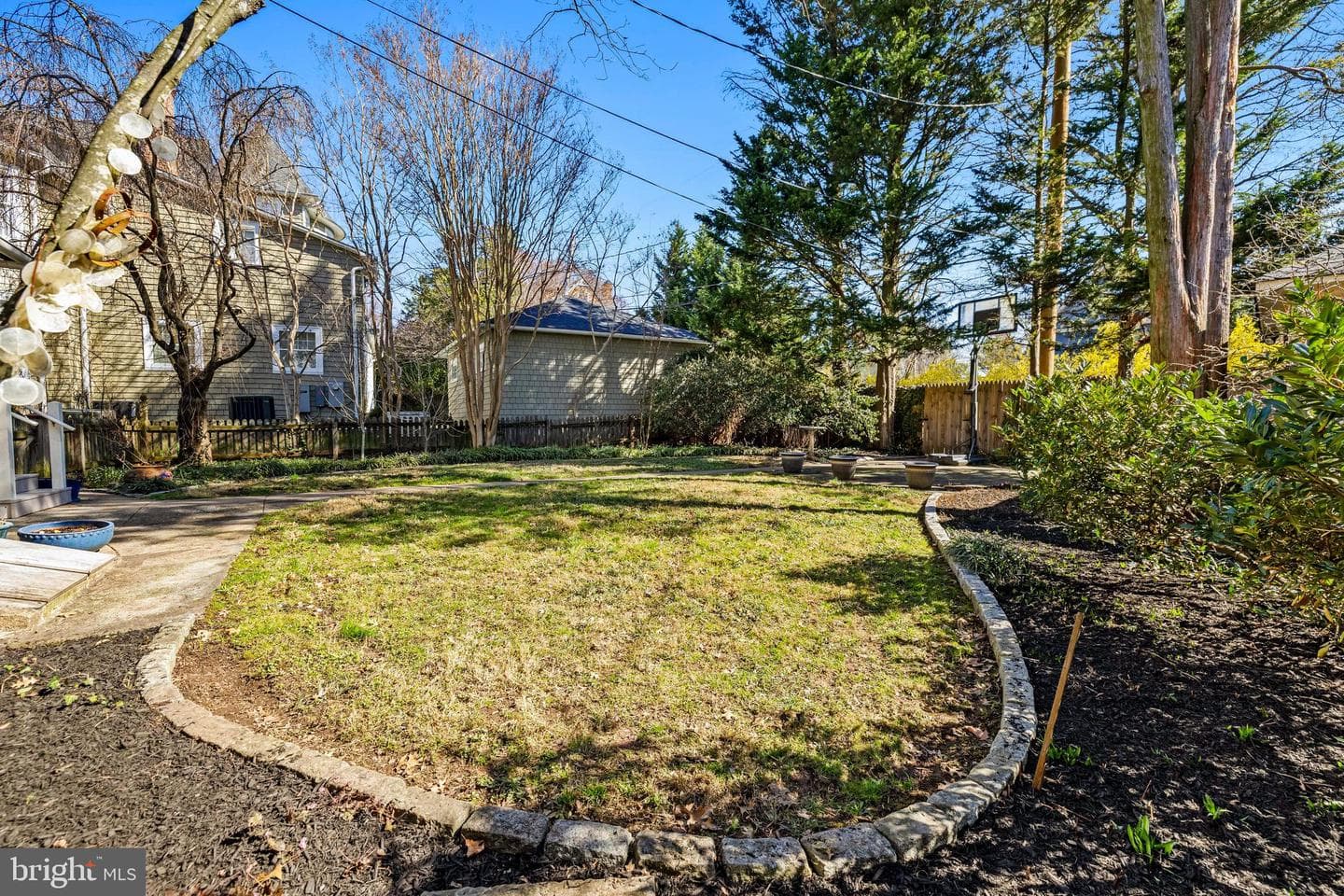 225 Hawthorne Road photo 71