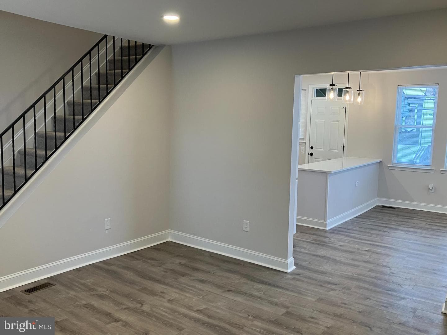 3236 Lyndale Avenue photo 2
