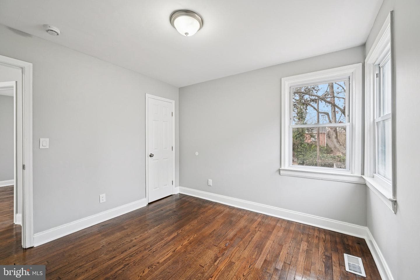 4902 Gilray Drive photo 22