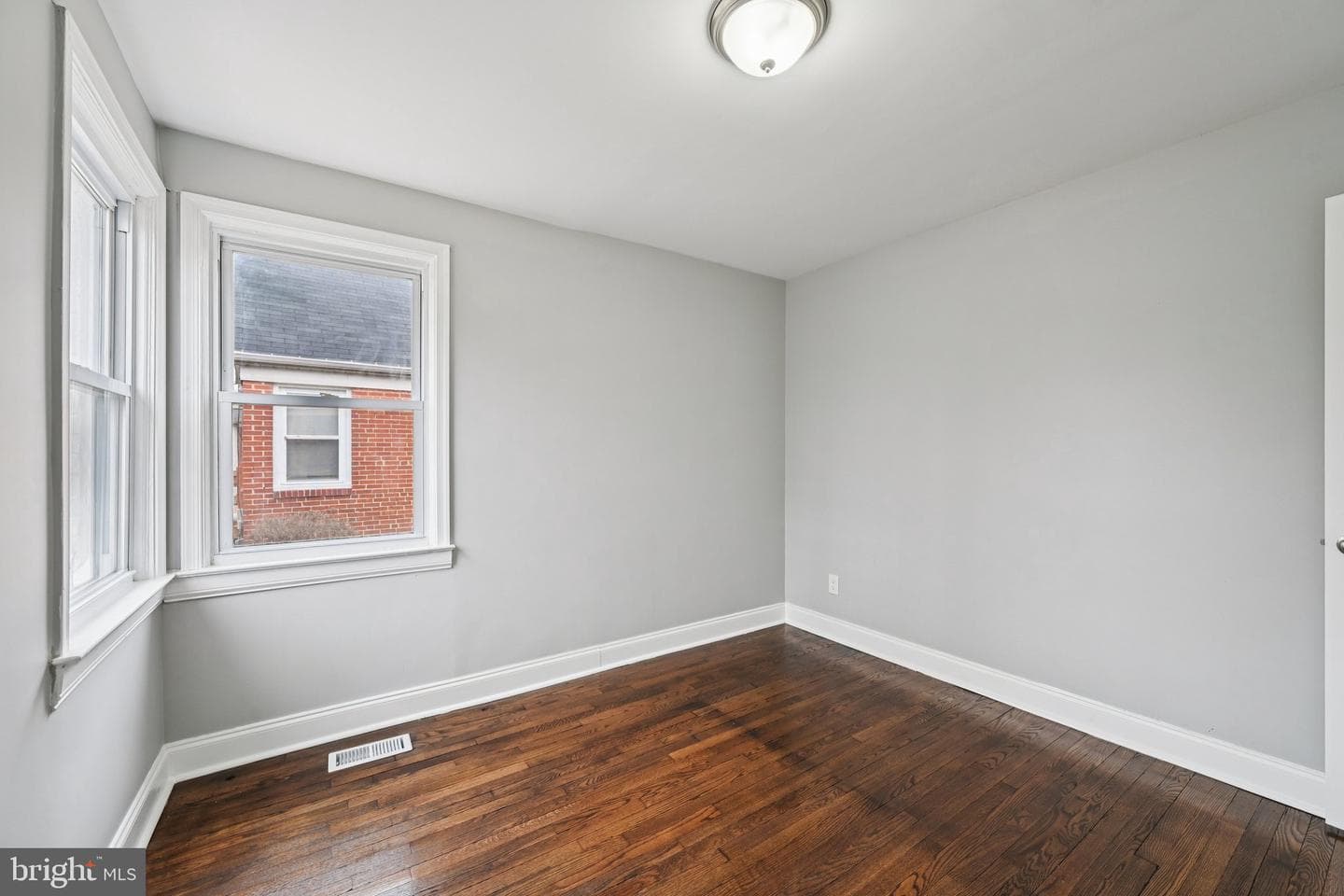 4902 Gilray Drive photo 23