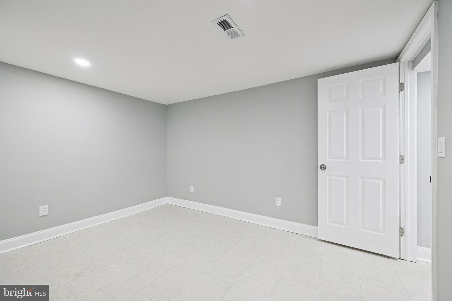 4902 Gilray Drive photo 36