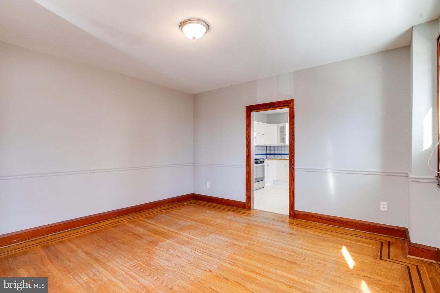 4114 Moravia Road photo 16