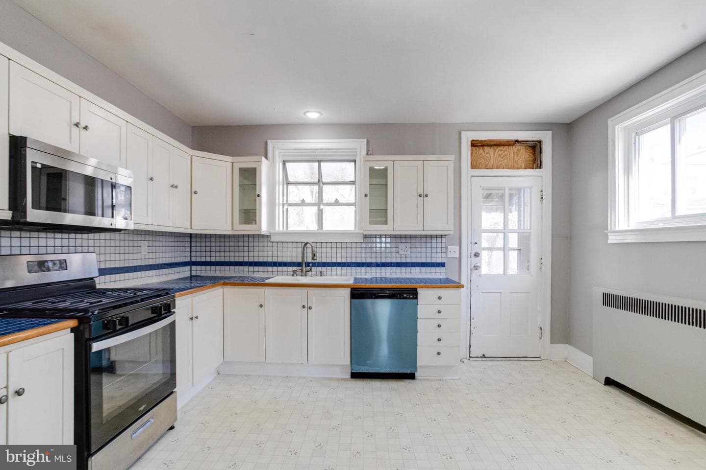 4114 Moravia Road photo 23
