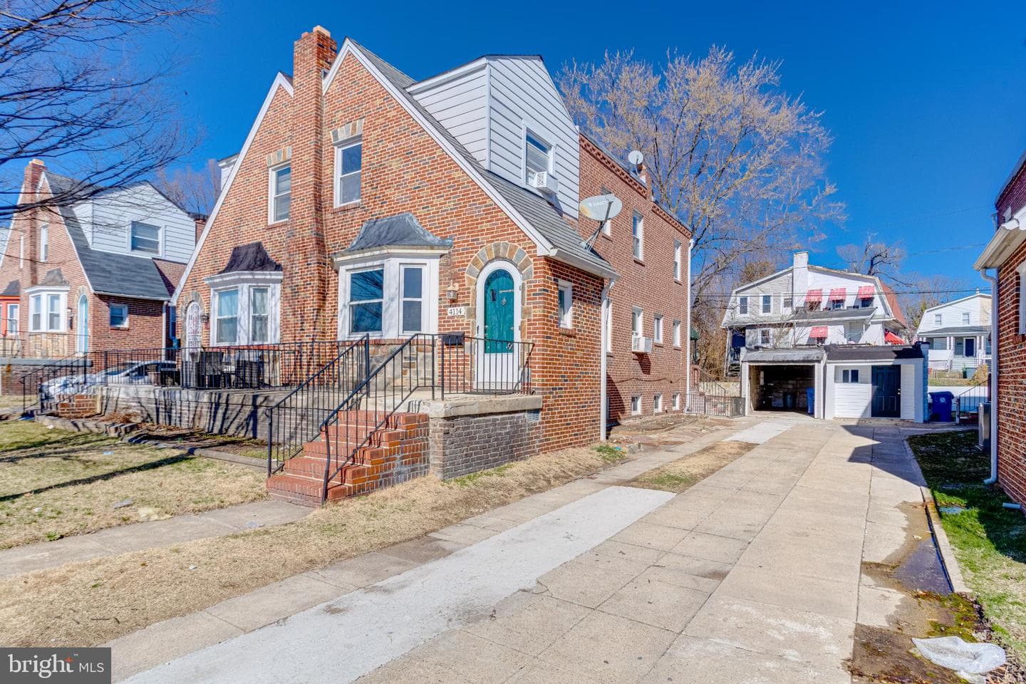 4114 Moravia Road photo 3