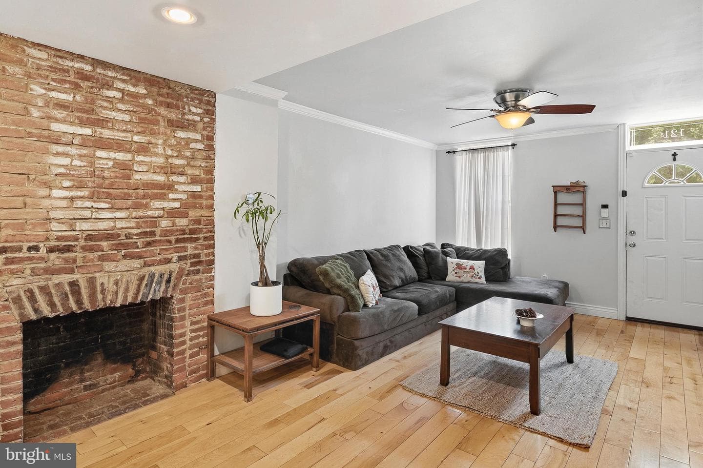 121 W Hamburg Street photo 6