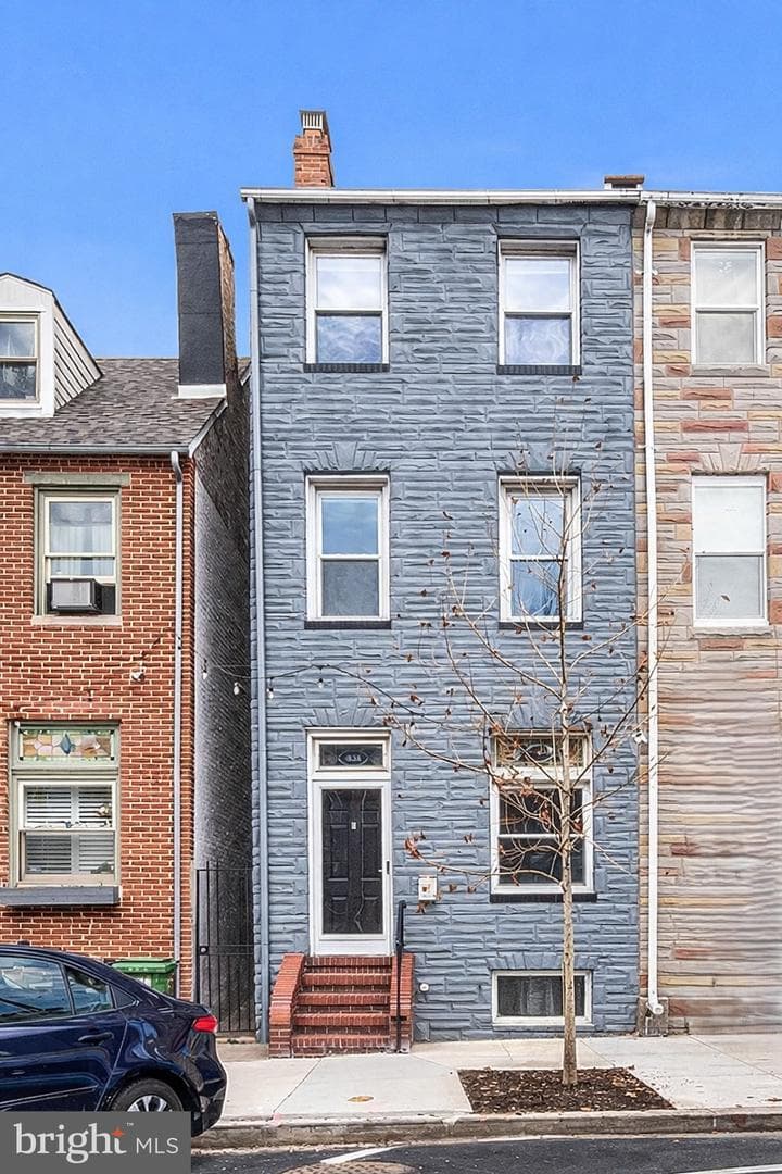 1838 Gough Street photo 1
