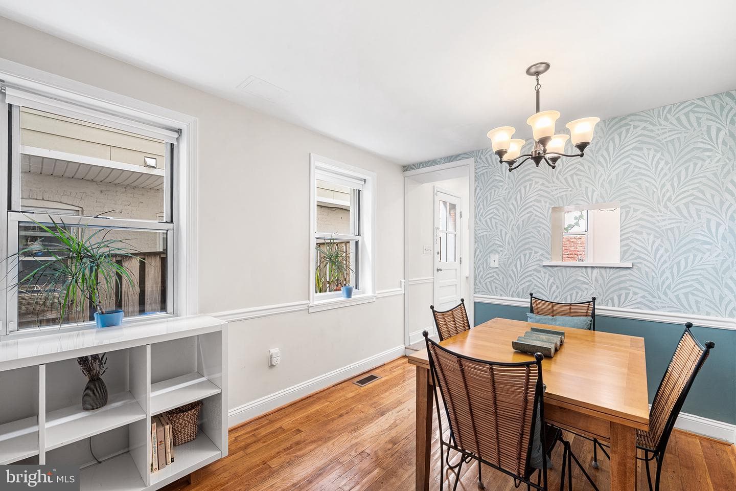 1838 Gough Street photo 11