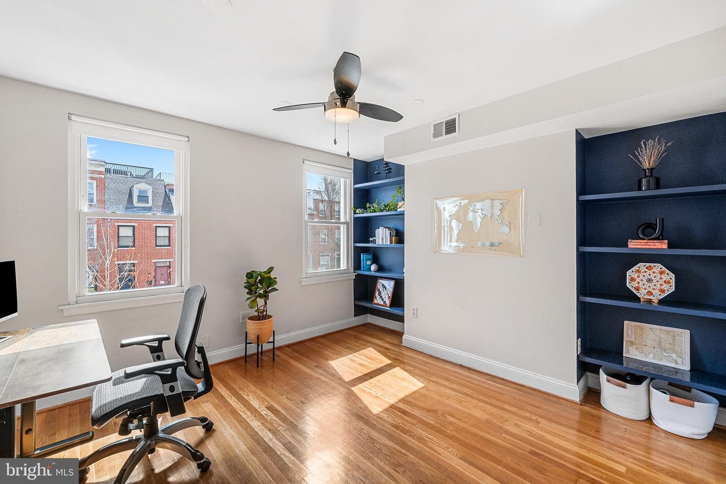 1838 Gough Street photo 25