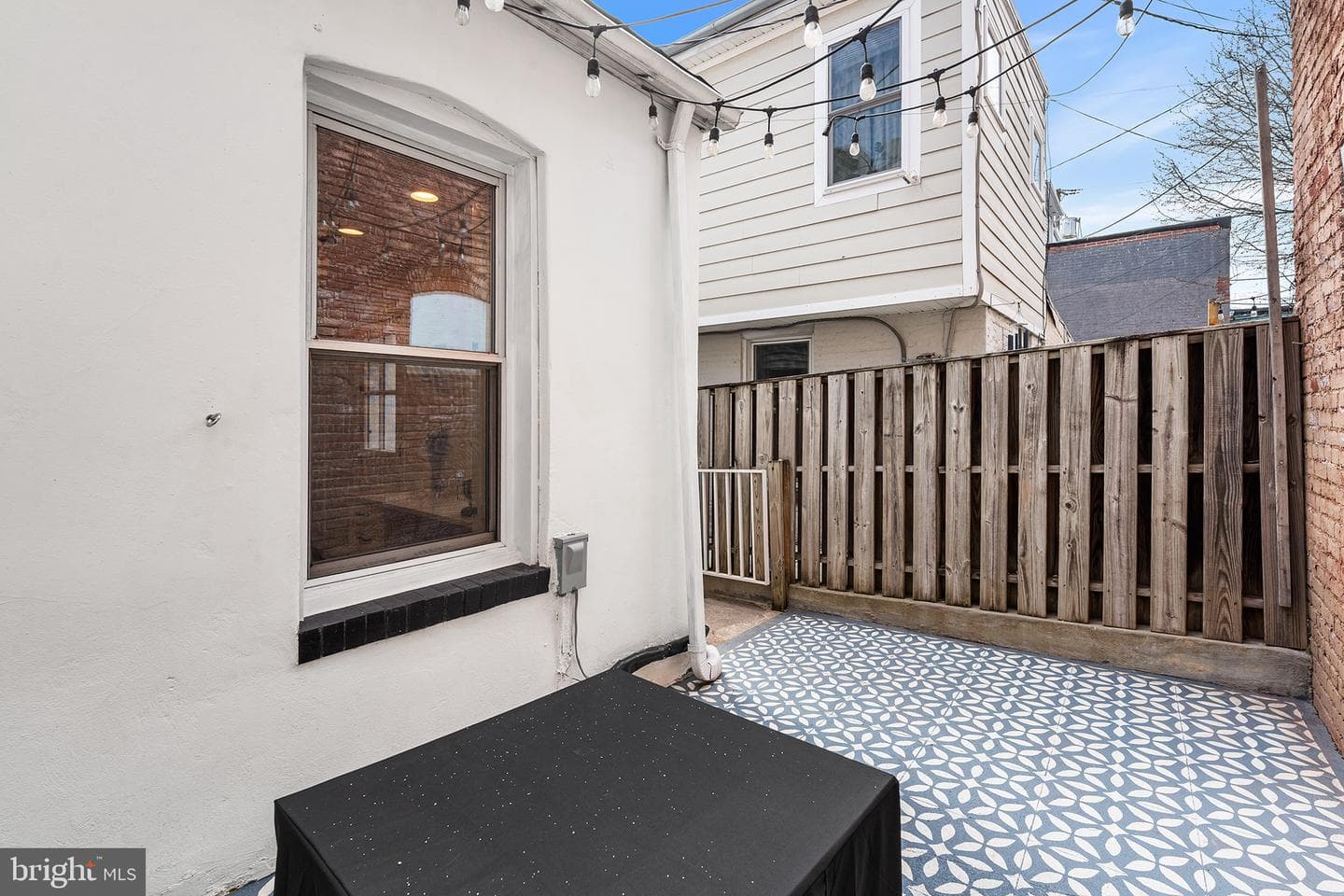 1838 Gough Street photo 33