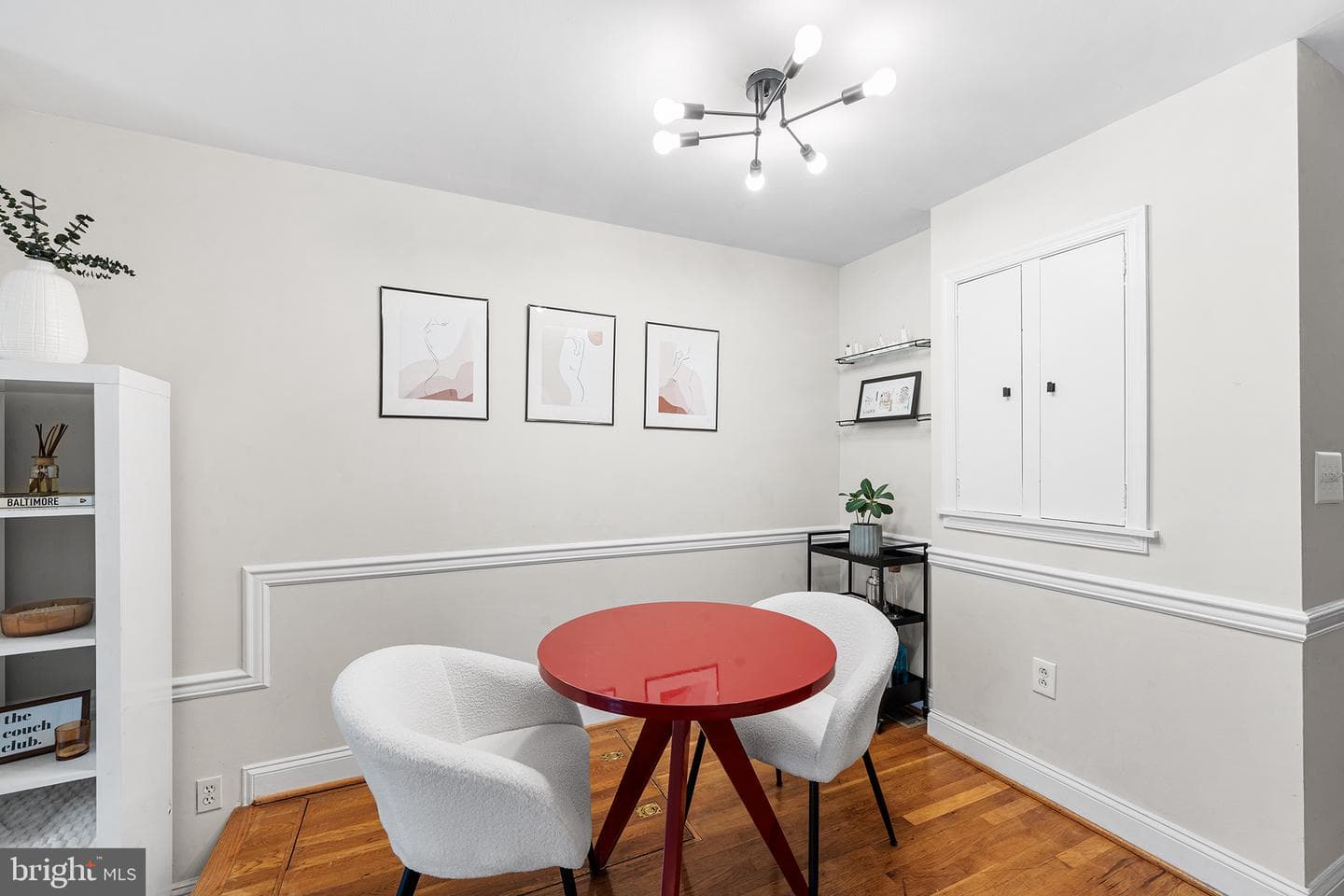 1838 Gough Street photo 8