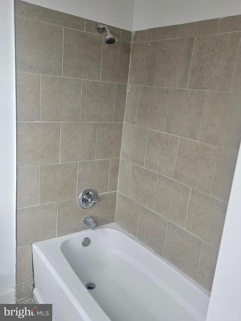 2101 W Baltimore Street W photo 5