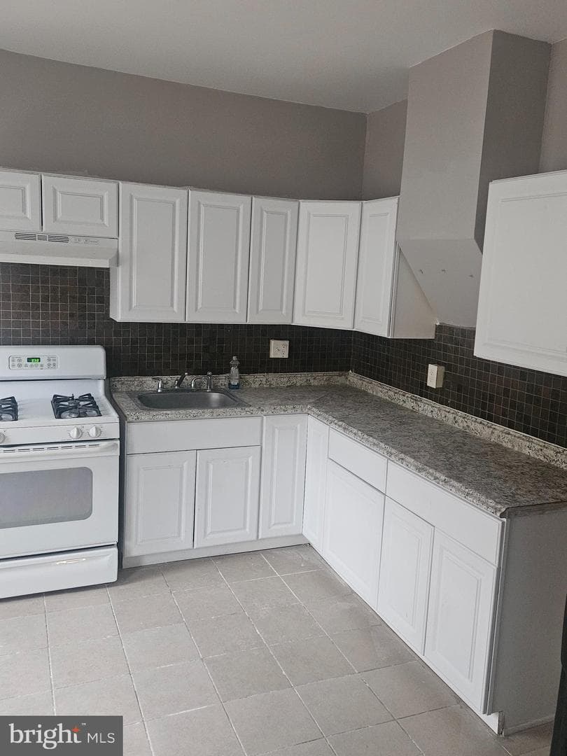 2101 W Baltimore Street W photo 8