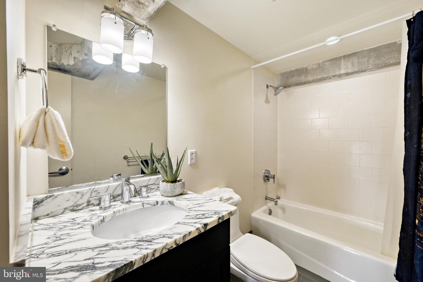 1200 Steuart Street #1111 photo 38
