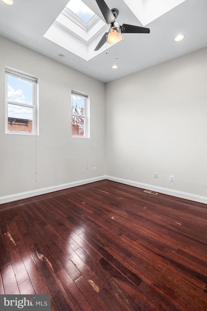 1322 S Hanover Street photo 33