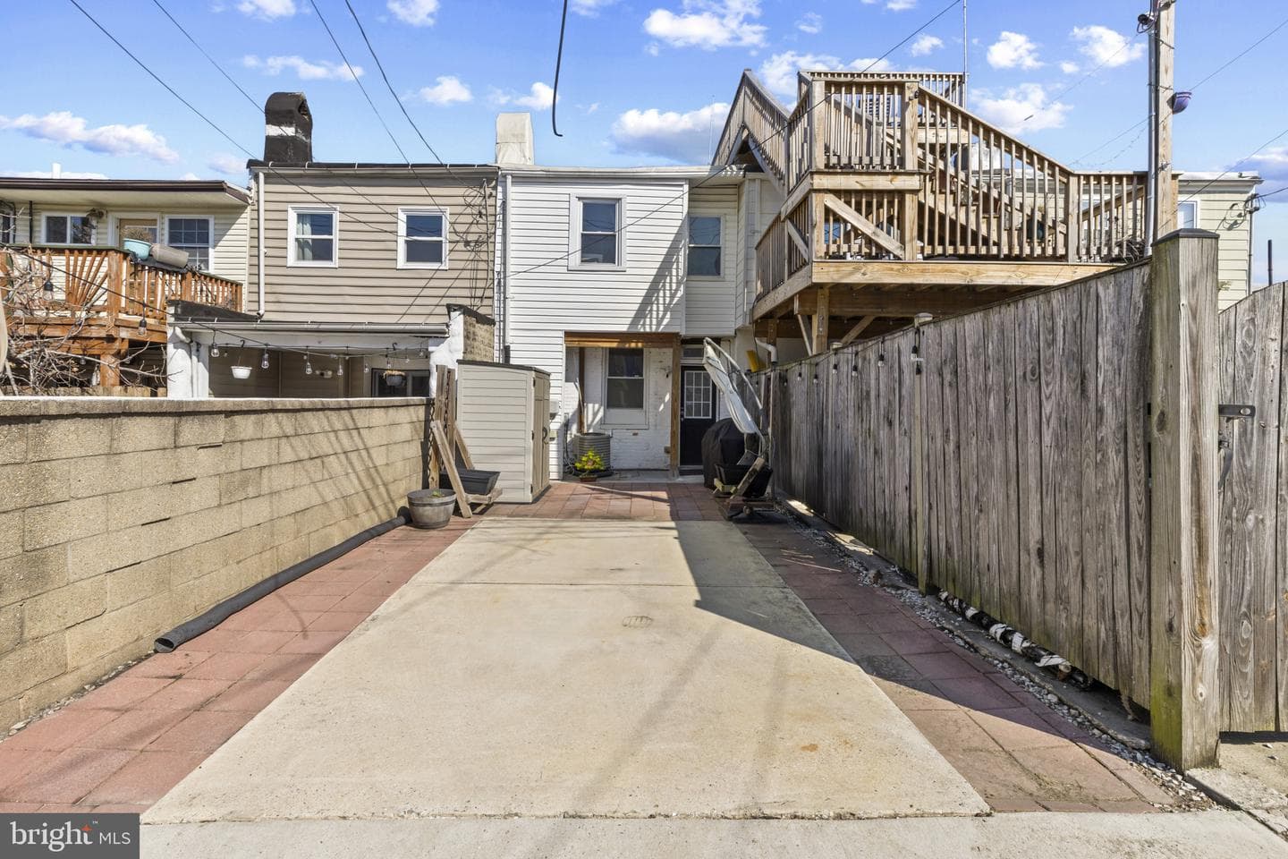 106 N Montford Avenue photo 24