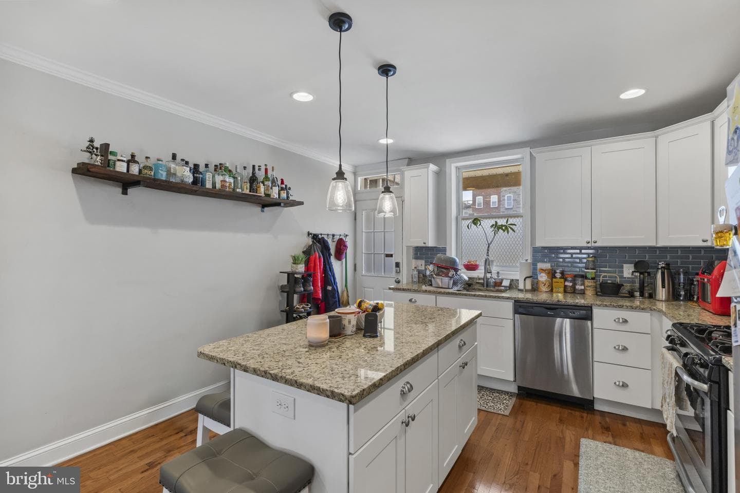 106 N Montford Avenue photo 8