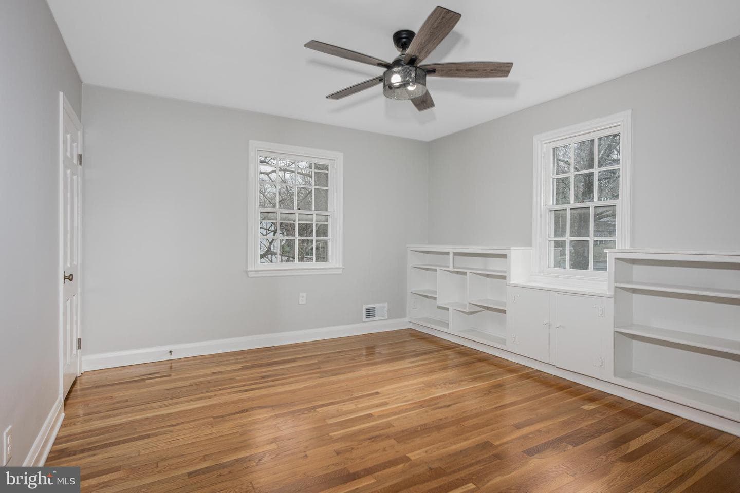 207 Saint Dunstans Road photo 21