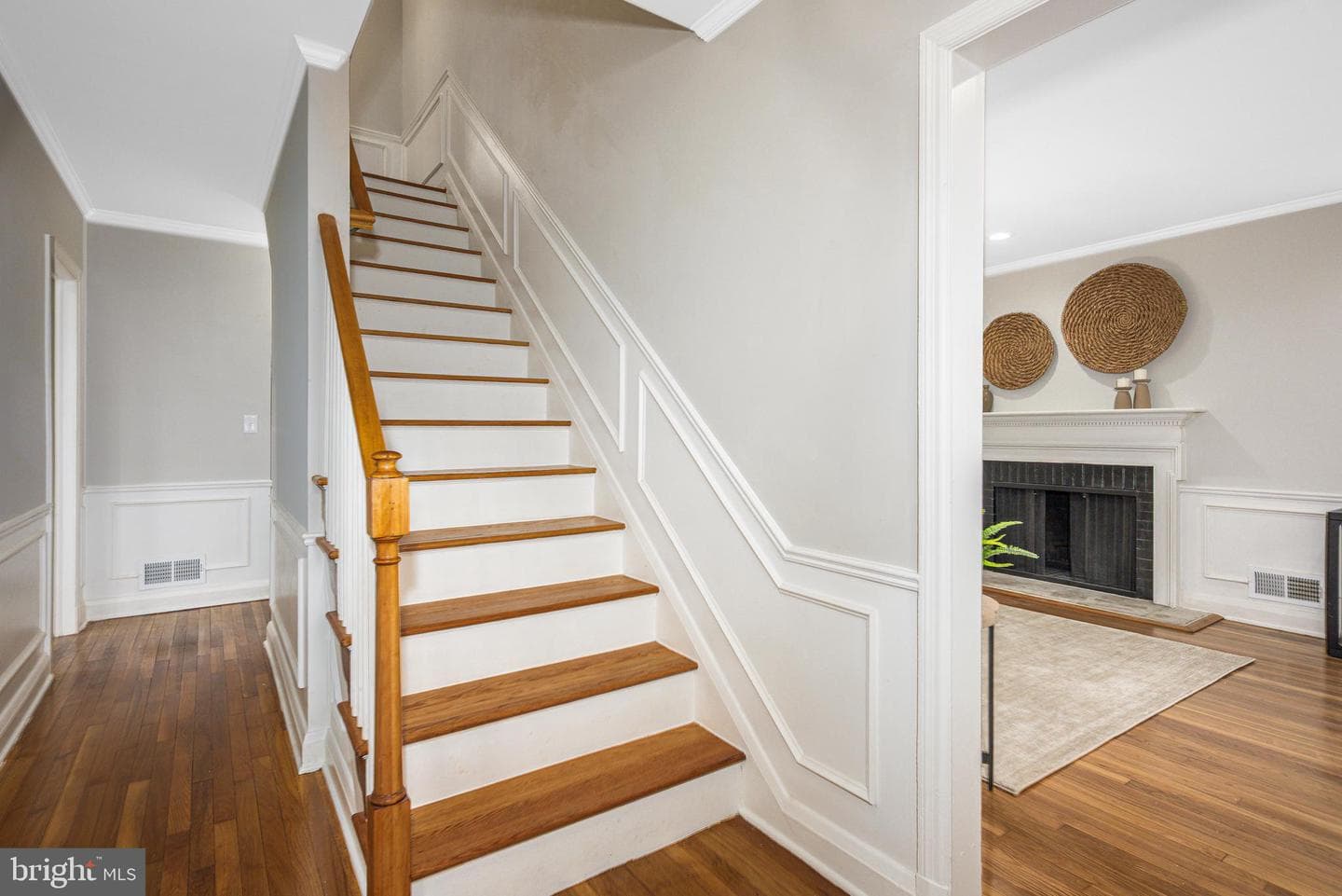 207 Saint Dunstans Road photo 8