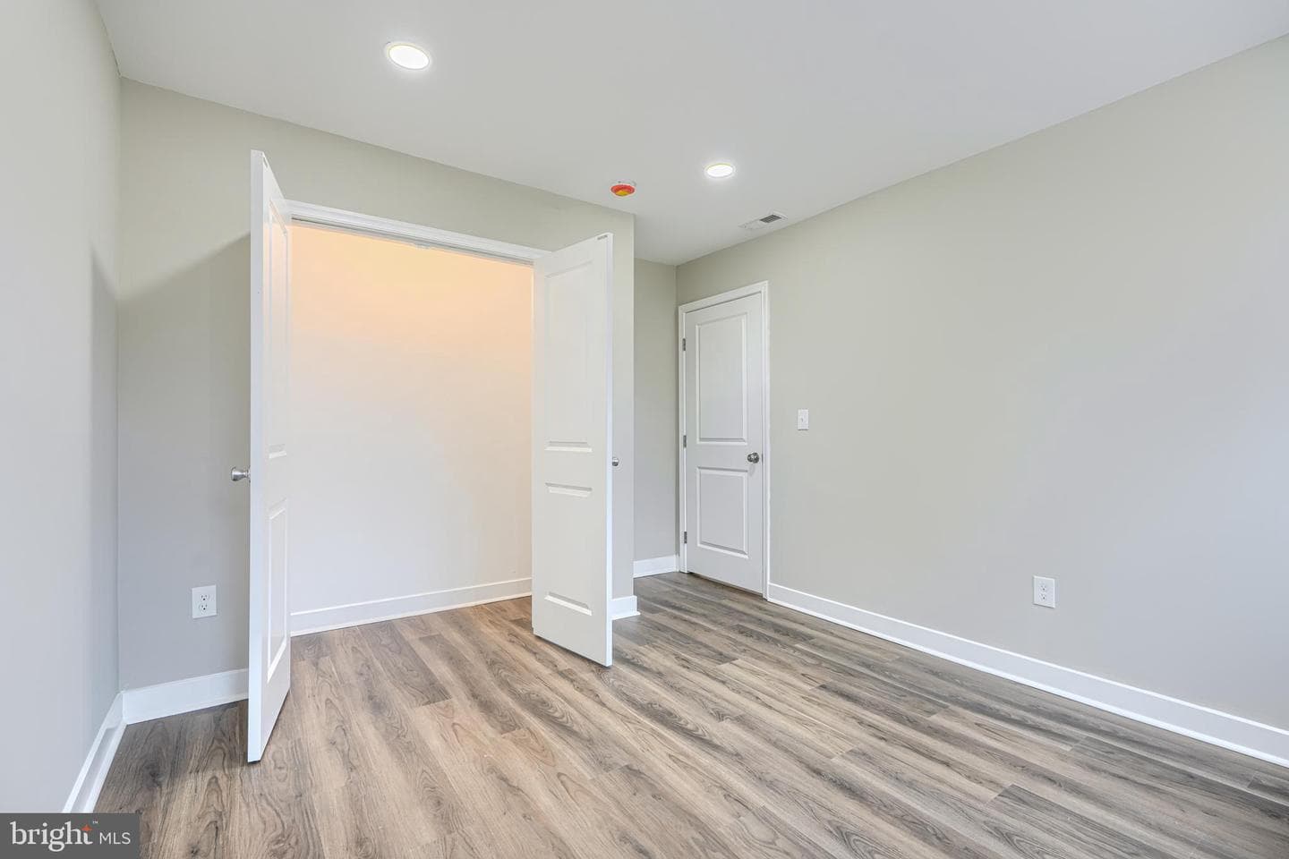 5706 Berkeley Avenue photo 48