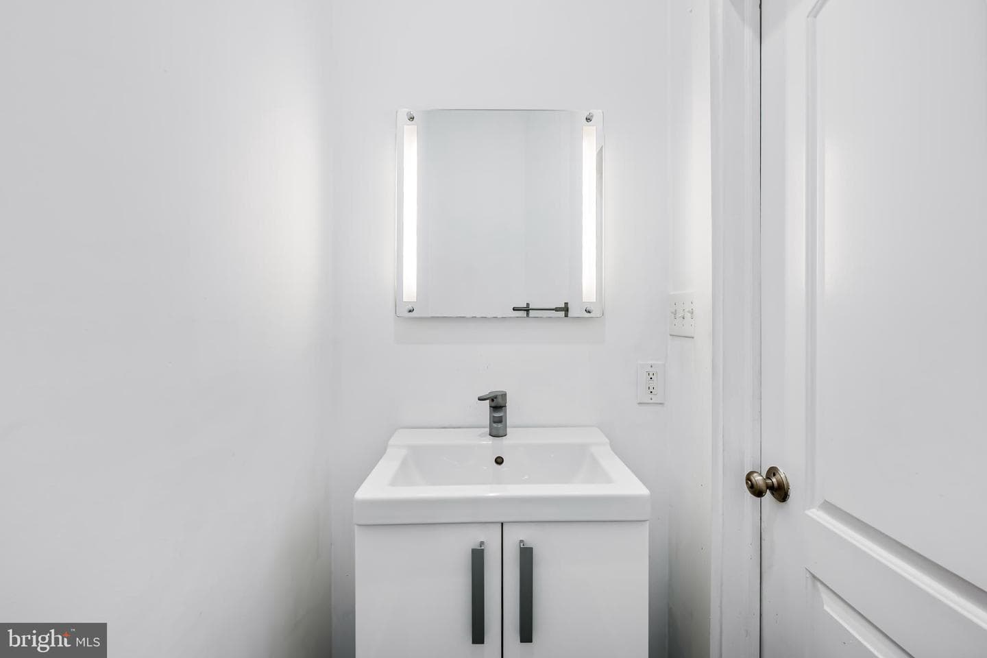 2339 Madison Avenue photo 13