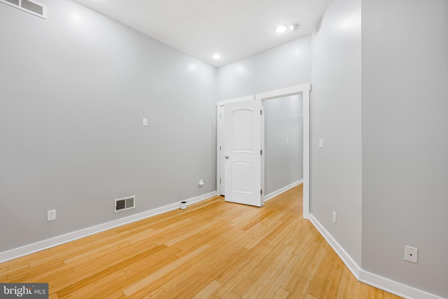 2339 Madison Avenue photo 20
