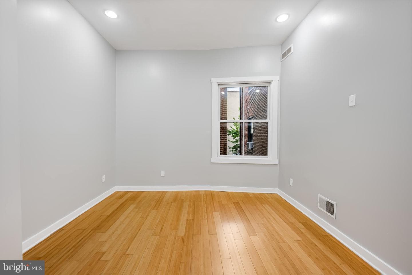 2339 Madison Avenue photo 21