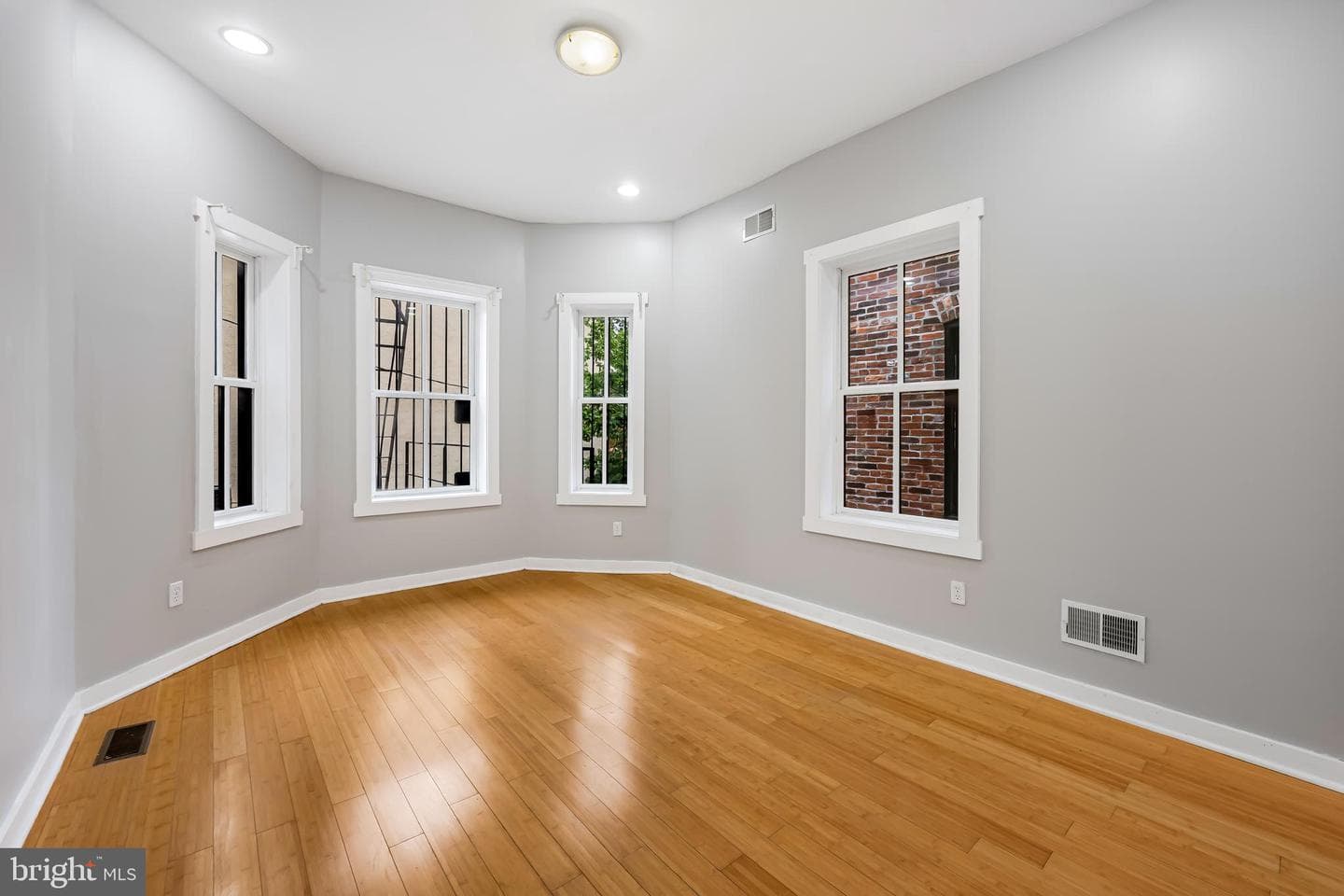 2339 Madison Avenue photo 26