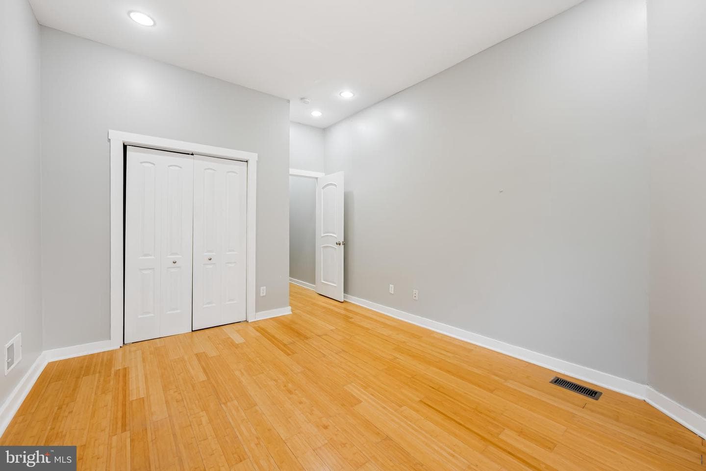 2339 Madison Avenue photo 27