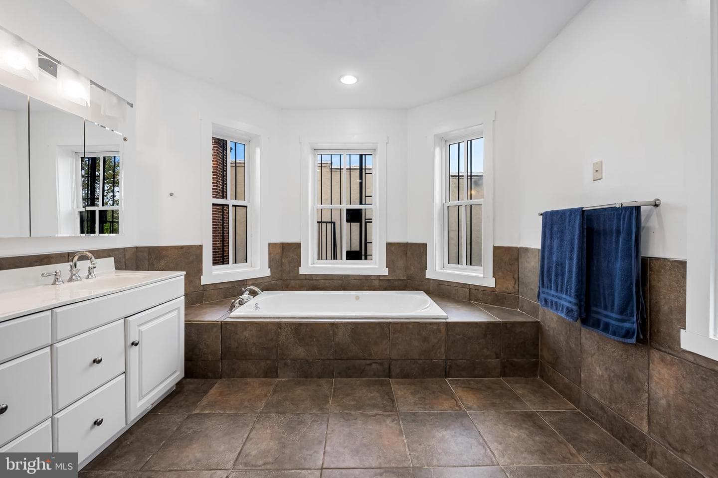 2339 Madison Avenue photo 30