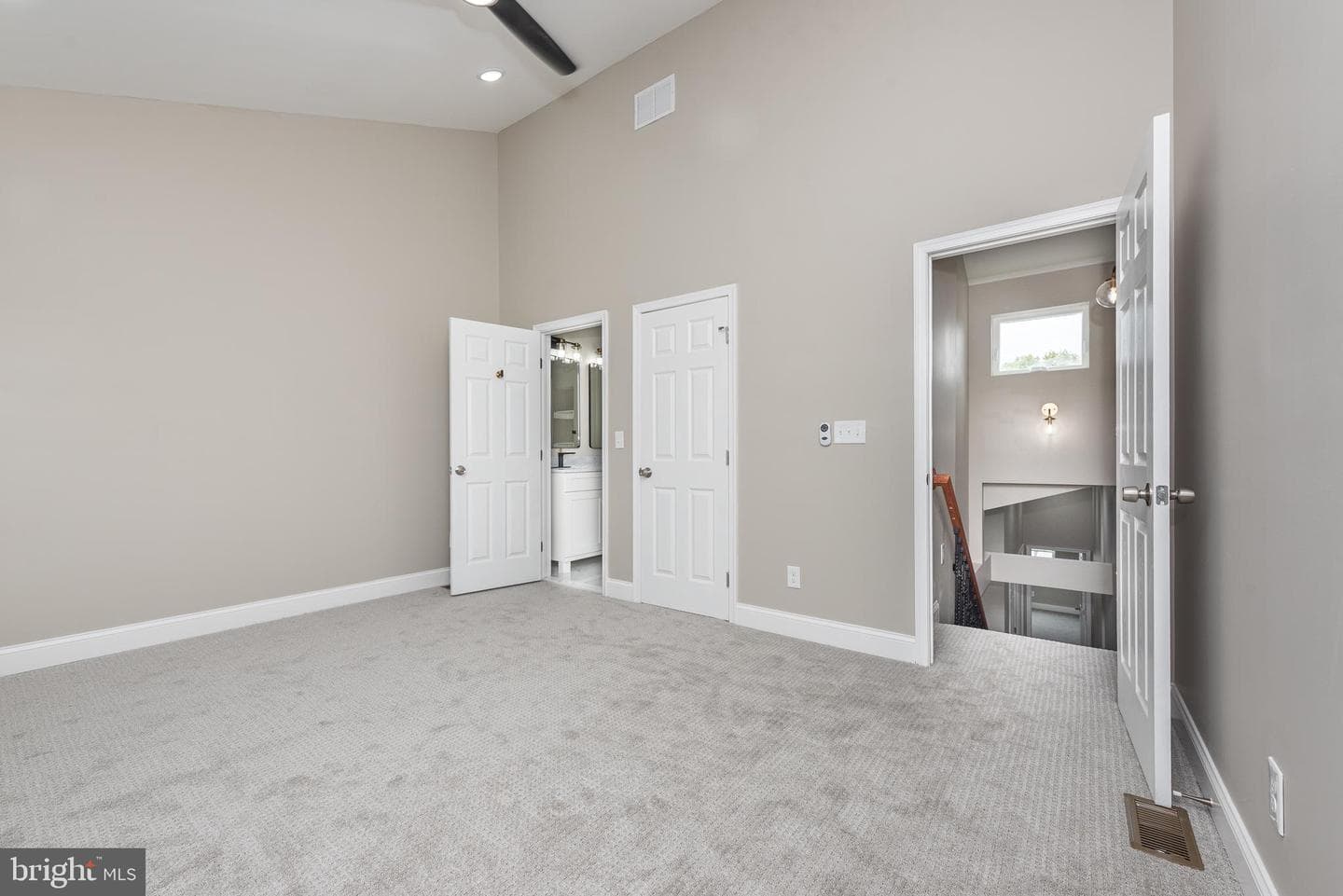 1068 W Fayette Street photo 22