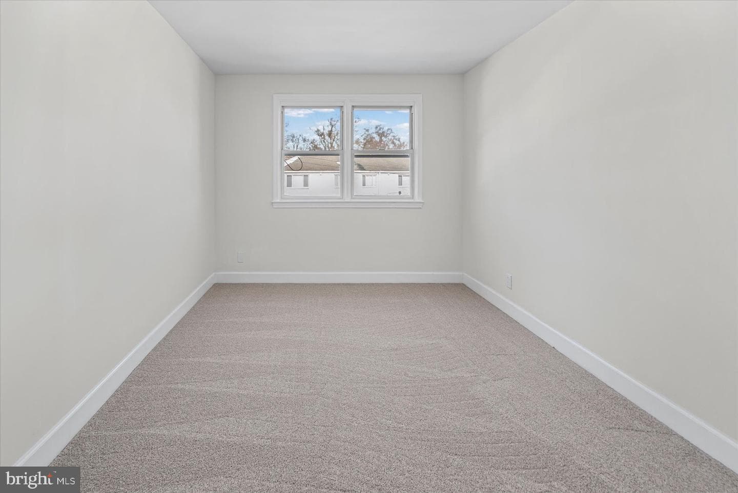 1526 Wadsworth Way photo 23