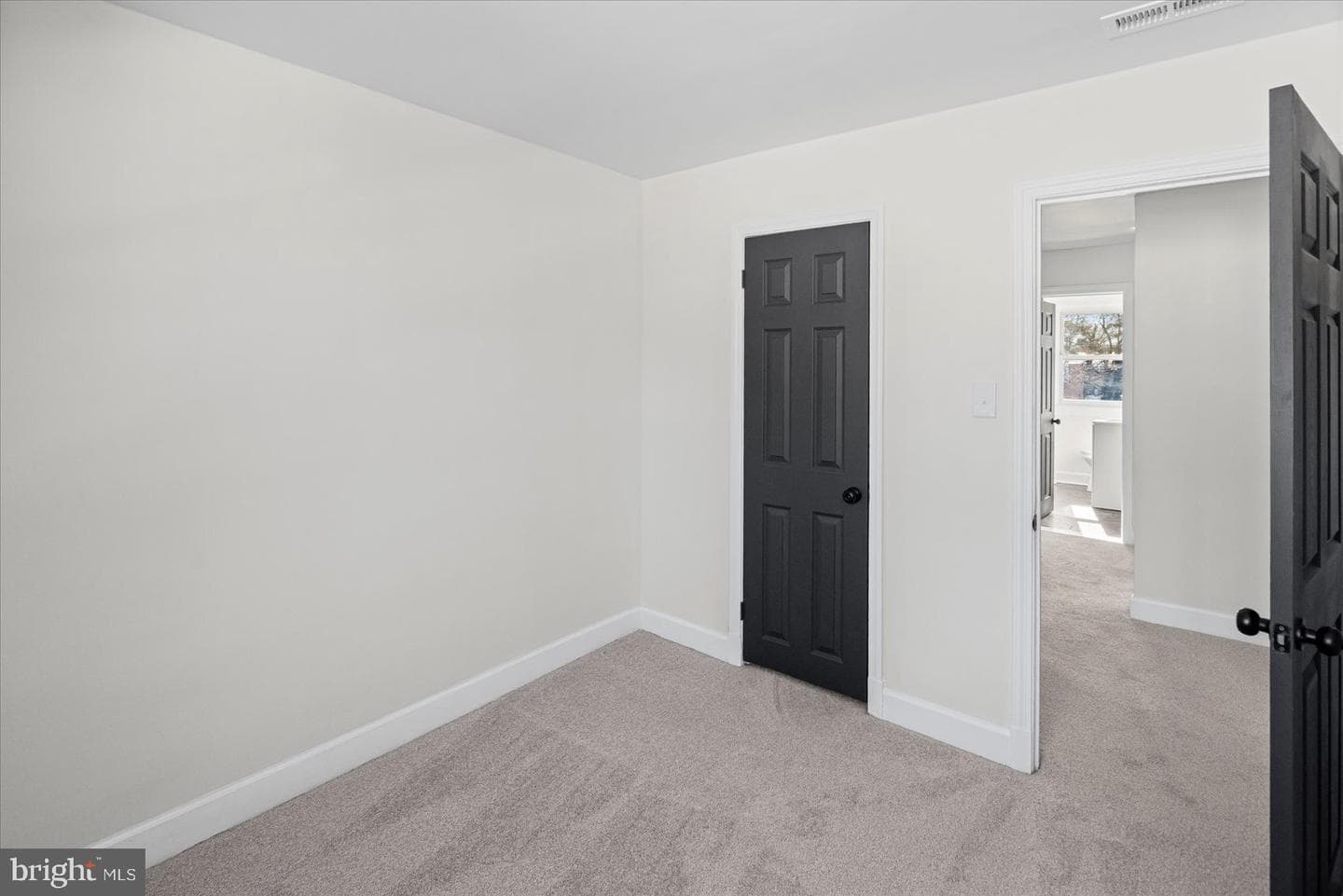 1526 Wadsworth Way photo 26