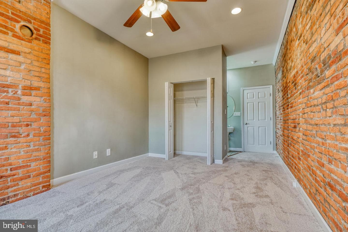 1754 Clarkson Street photo 23