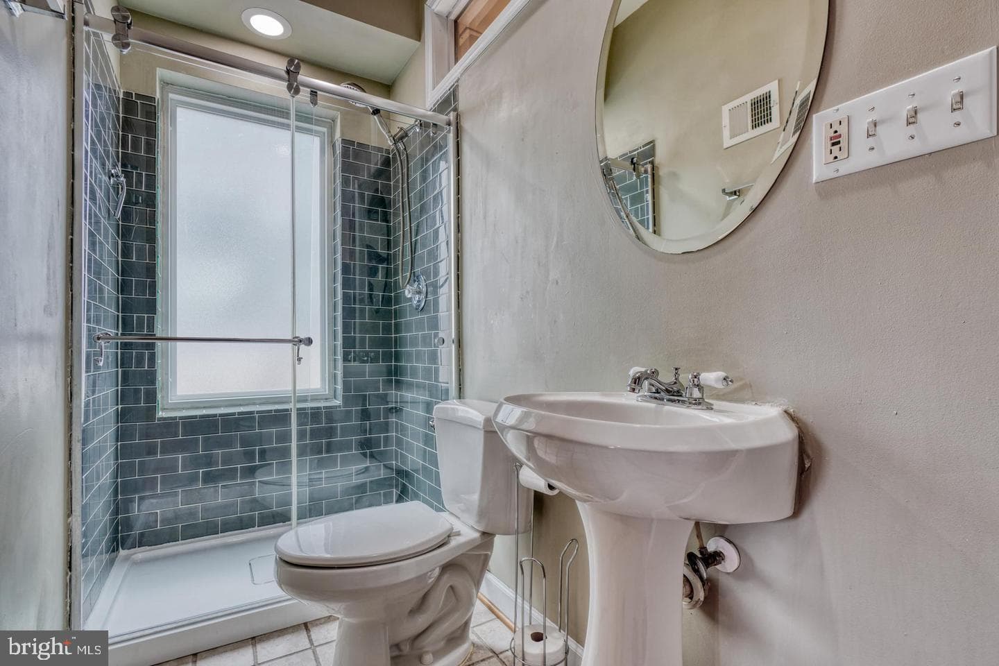 1754 Clarkson Street photo 24