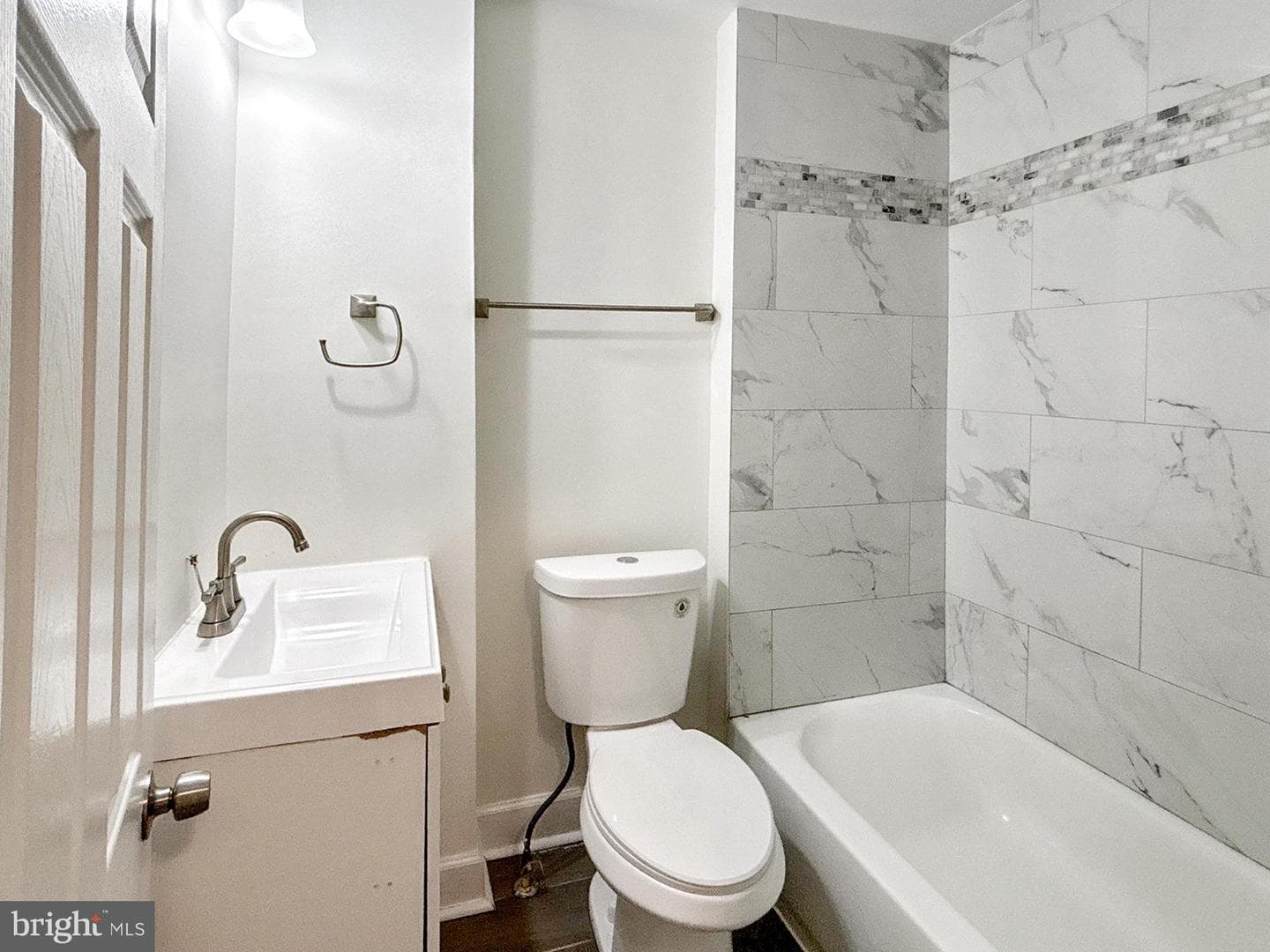 2217 Riggs Avenue photo 14