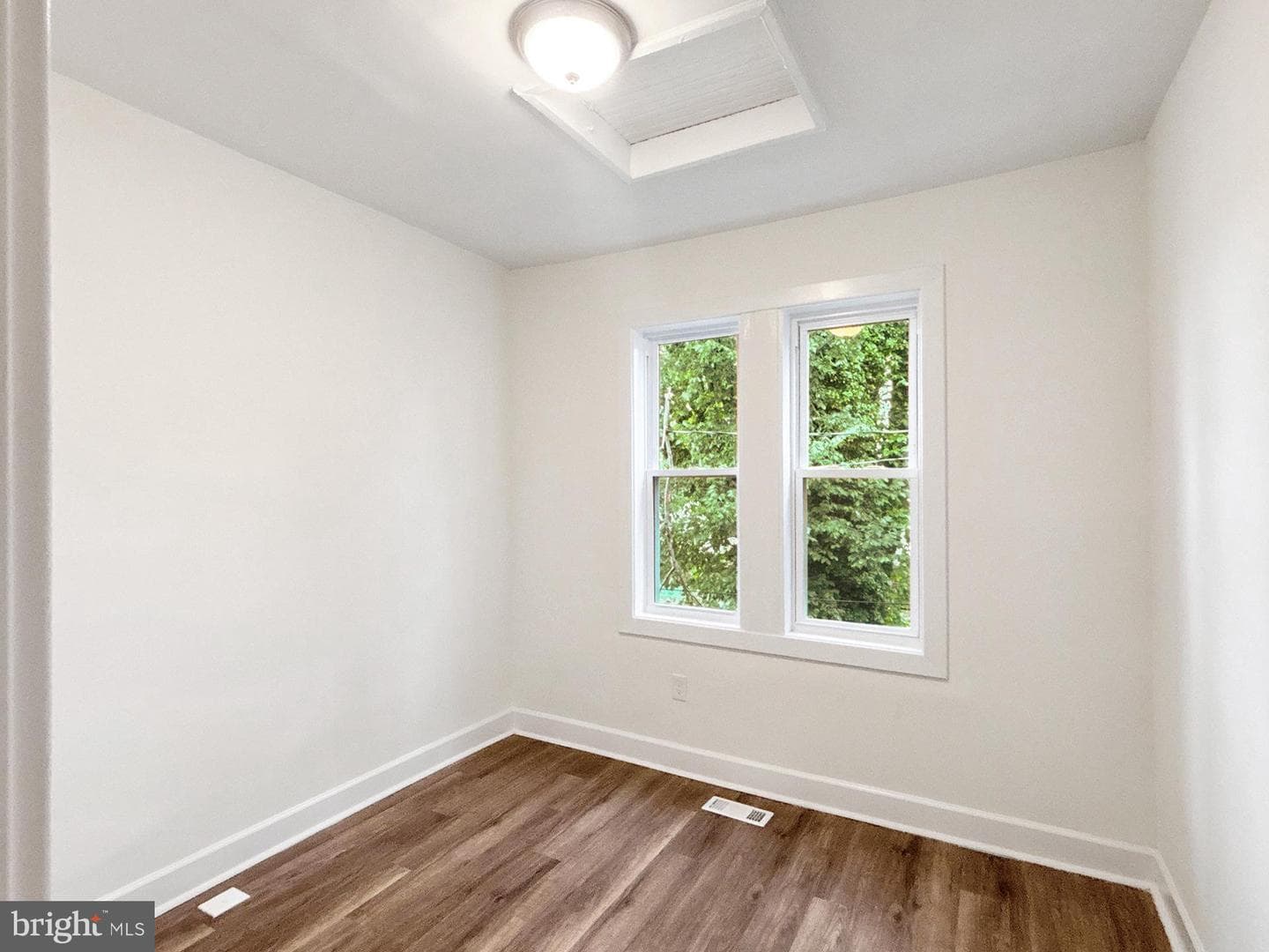 2217 Riggs Avenue photo 19