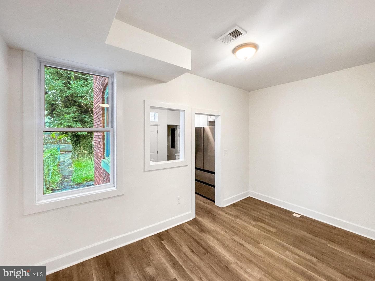 2217 Riggs Avenue photo 4
