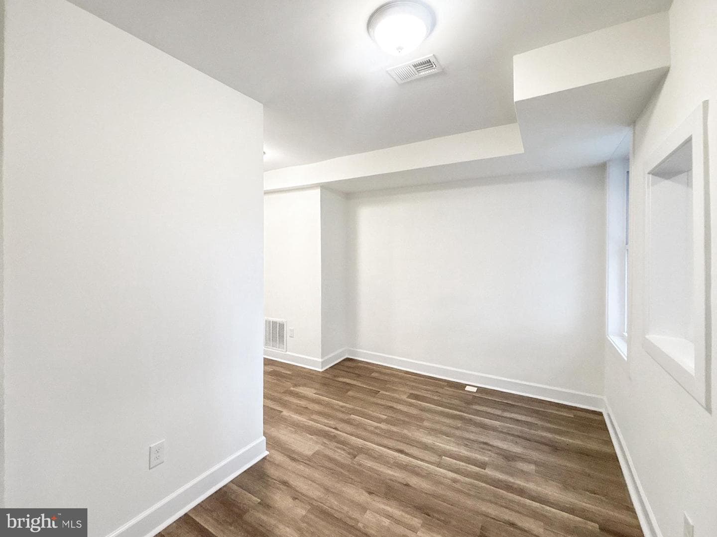 2217 Riggs Avenue photo 9