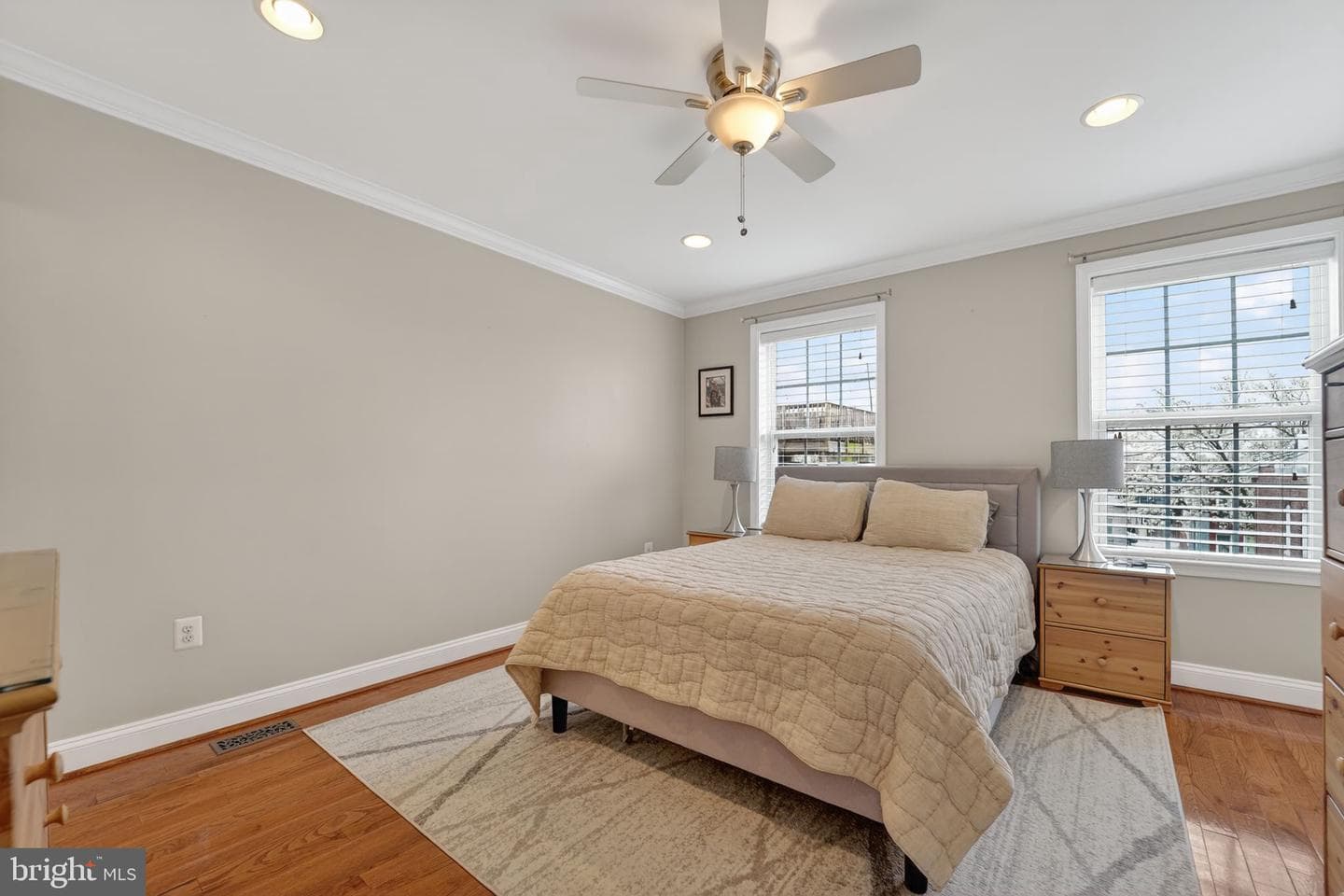 1522 Marshall Street photo 14
