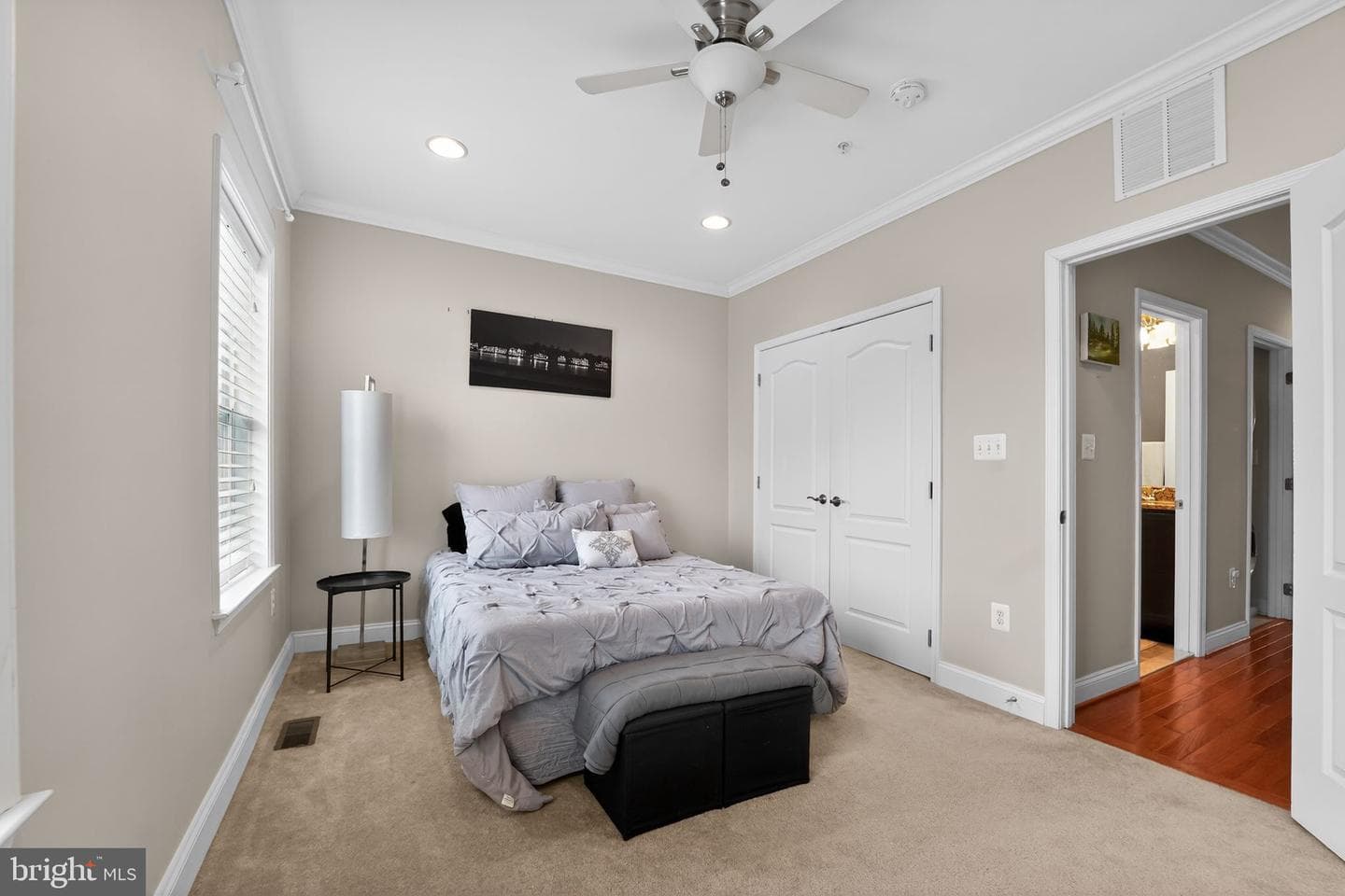 1522 Marshall Street photo 15