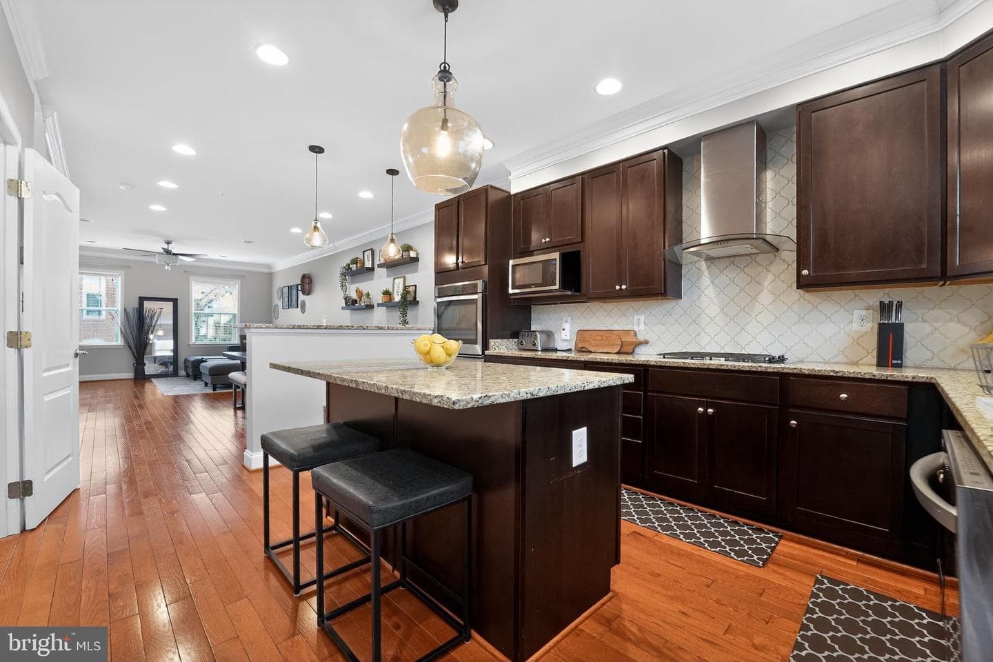 1522 Marshall Street photo 7