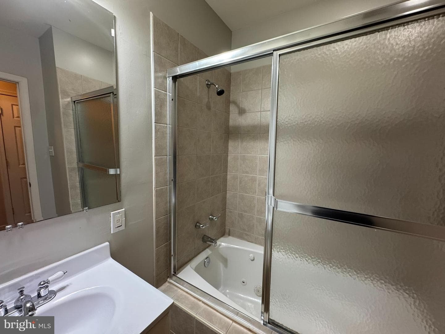 3820 Hudson Street photo 27