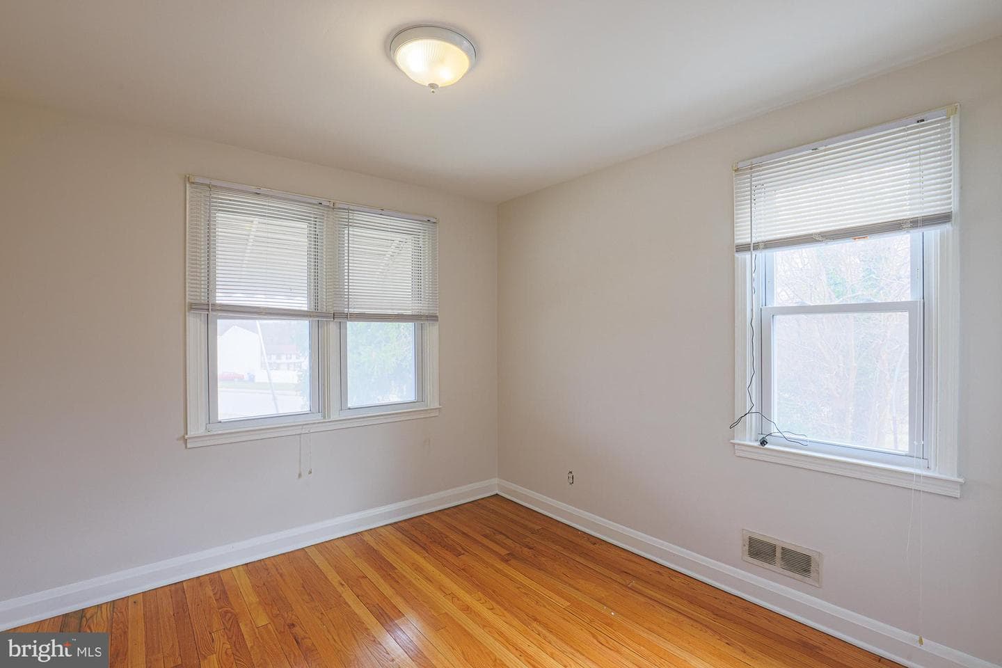 5437 Omaha Avenue photo 10