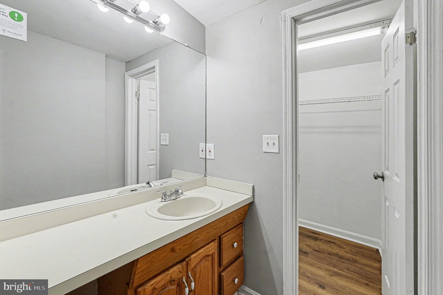613 Harvey Street photo 17