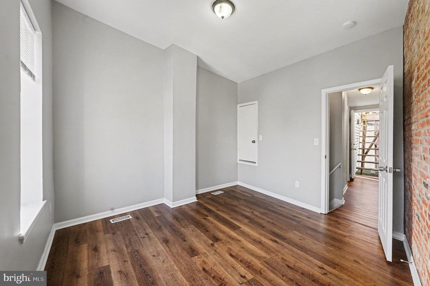 613 Harvey Street photo 24
