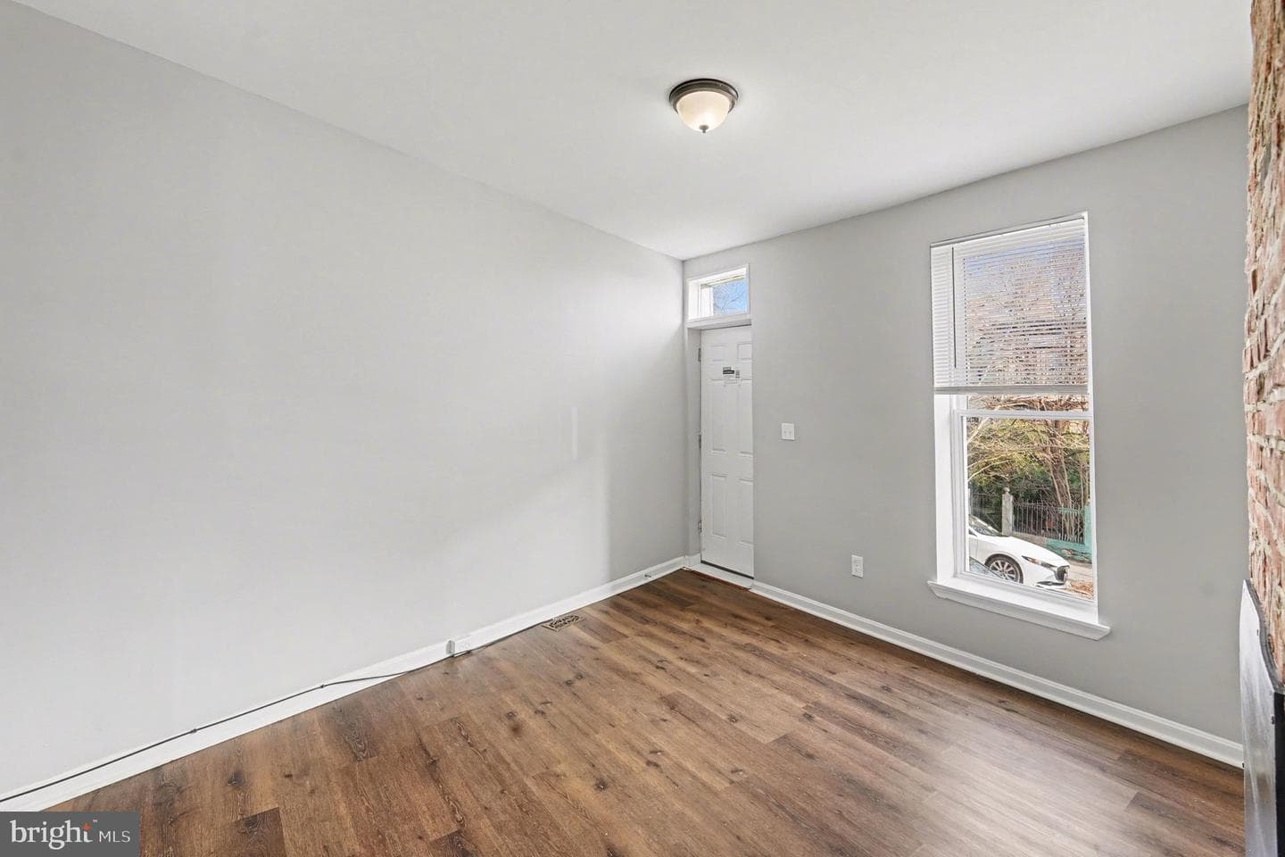 613 Harvey Street photo 5